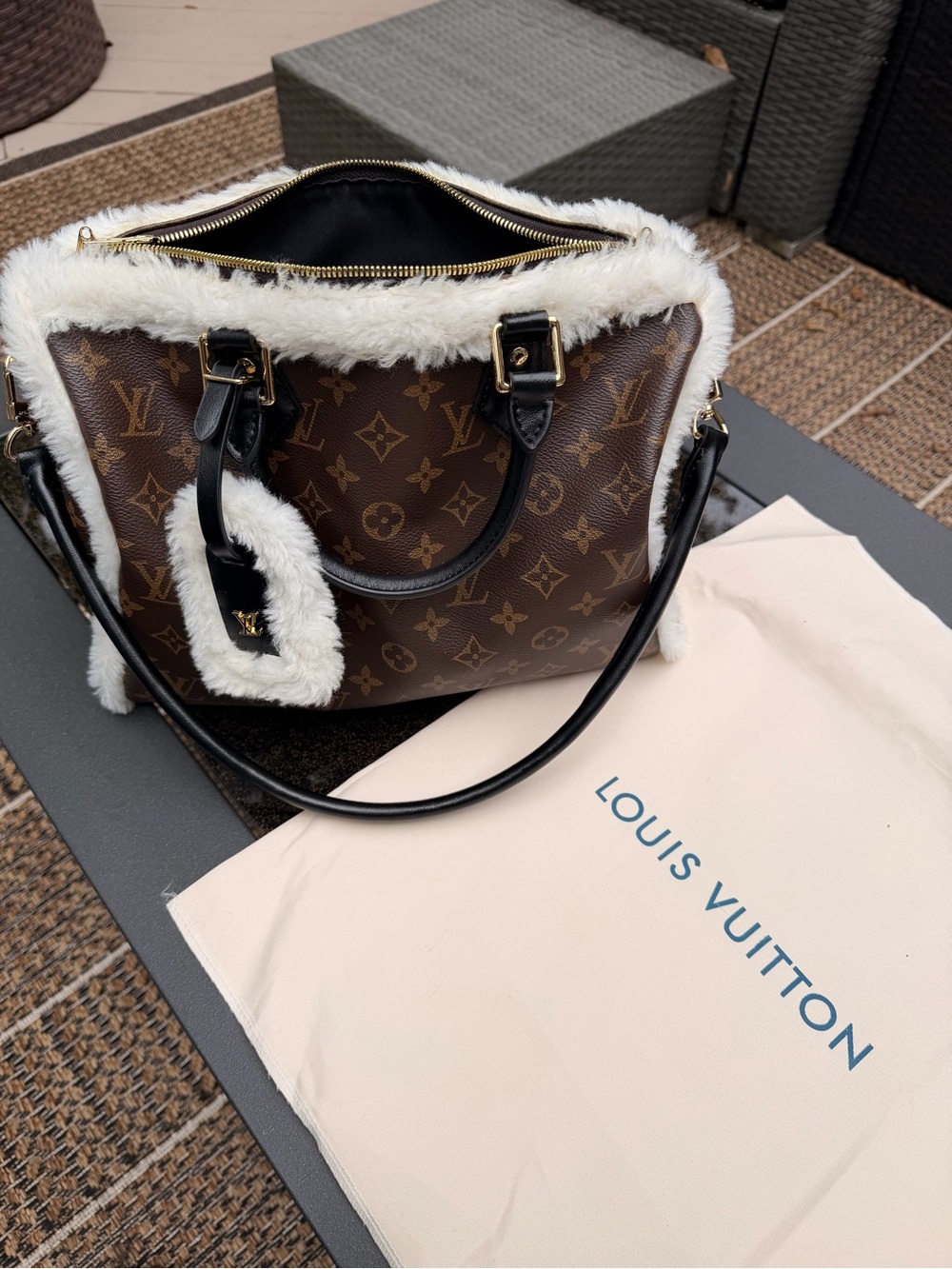 Inspired brown bag with faux shearling fur